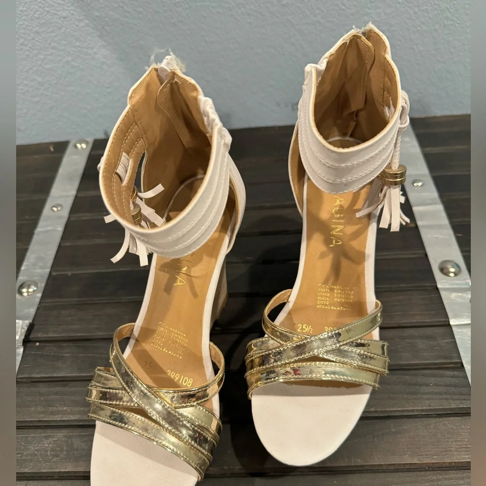 Unique style Wedge with tassels - Picture 5 of 6